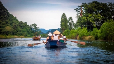 Perfume Pagoda Tour Full Day